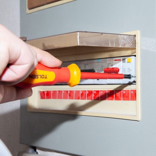 Set odvijača za električare - Image 4